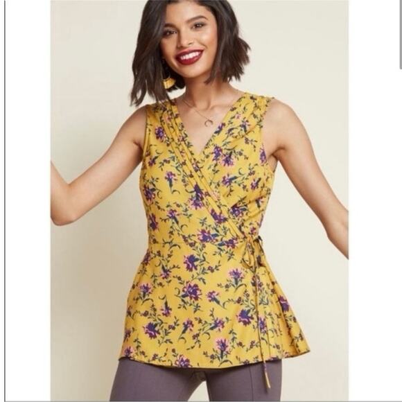 Modcloth Sophistication Floral Sleeveless Wrapped Blouse Women's Size Medium - Picture 1 of 9